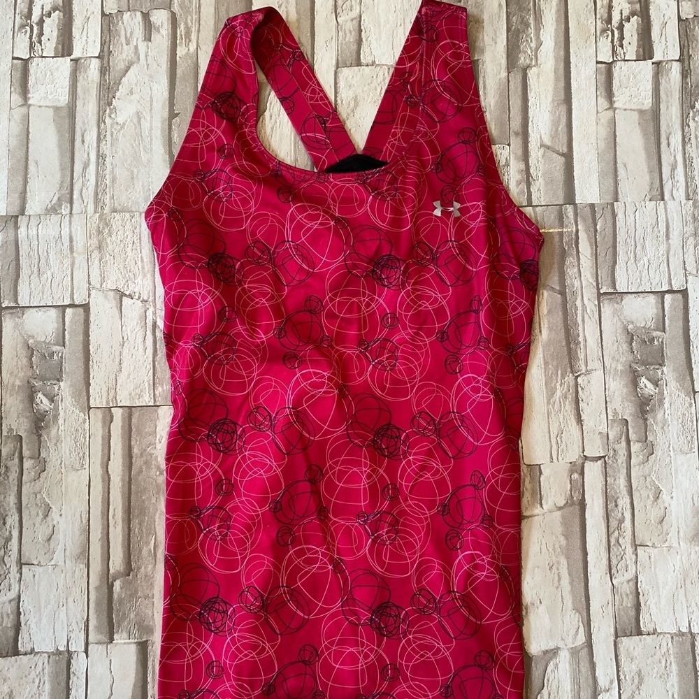 *Under armour athletic Razorback